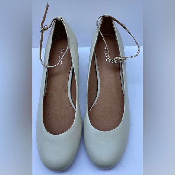 Aldo White Leather Bracelet shoes with wedge heel. Size 10 - Picture 3 of 8